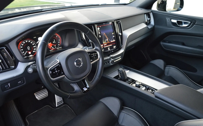 Volvo XC 60 cena 152900 przebieg: 133000, rok produkcji 2019 z Włocławek małe 379